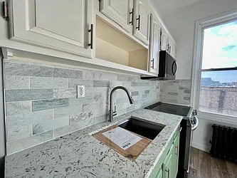 Rented by Evergreen Realty & Investments