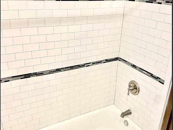 5th image of 60 Bridgeman St #2