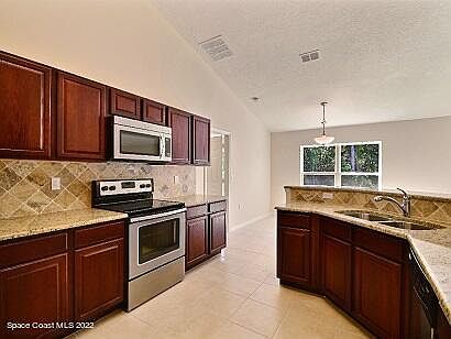 4th image of 8325 105th Ct