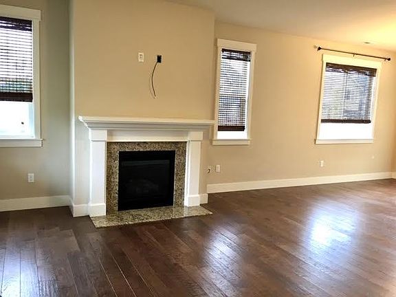 3rd image of 13501 189th Ave E