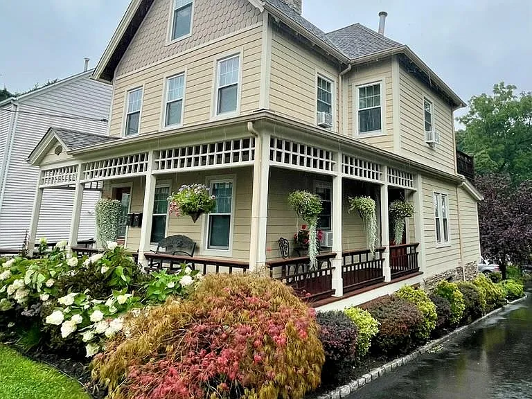 71 N Midland Ave — Photo 1