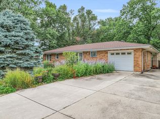 2201 Welland Dr, Champaign, IL 61821