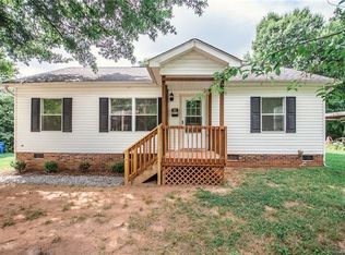 465 Patterson Ave, Mooresville, NC 28115