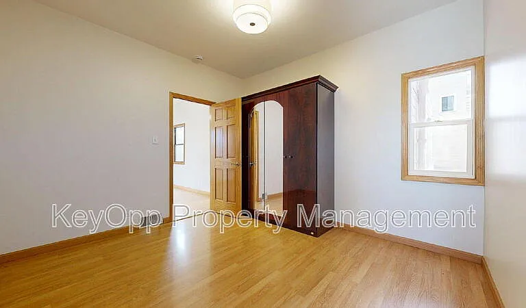 806 34th Ave — Photo 9