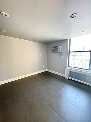 Rented by Compass | media 26