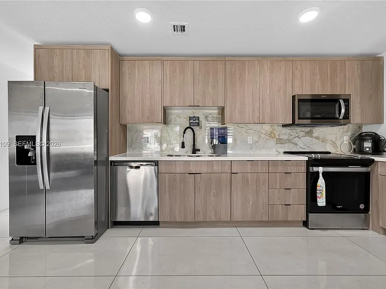 26175 SW 145th Ct — Photo 7