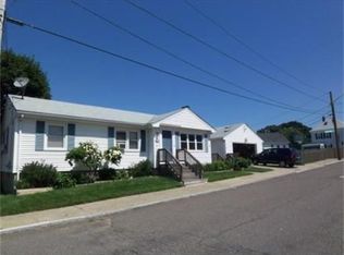 26 Cushing St, Salem, MA 01970