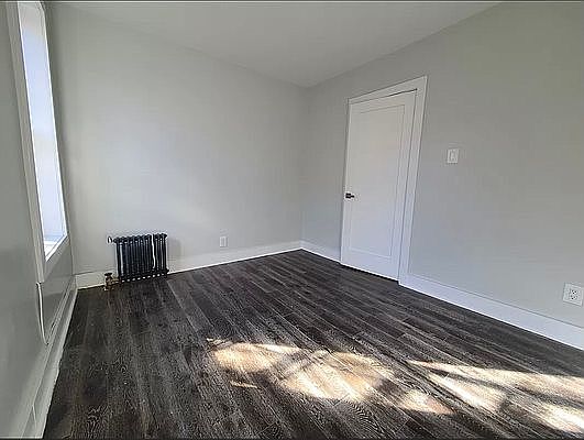 2nd image of 24 Saint Nicholas Pl APT 4D