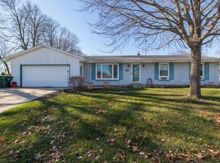 2222 Skyline Dr, West Bend, WI 53090