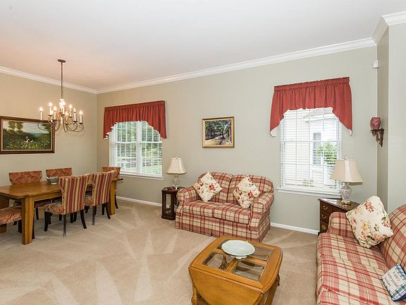 5th image of 81 Spyglass Dr