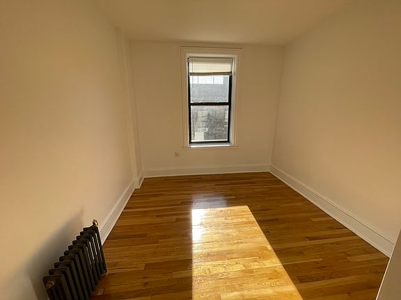 3rd image of 455 Fort Washington Ave APT 6D