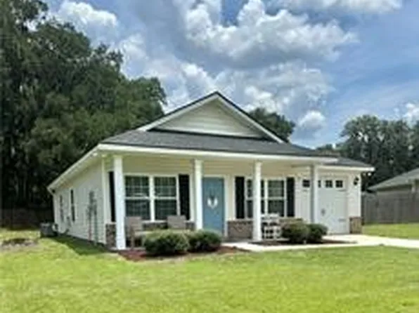 282 Bridgewater Ln, Darien, GA 31305