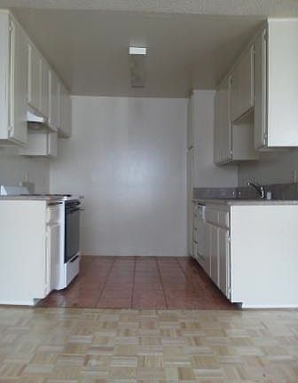 4th image of 1735 N Normandie Ave APT 101
