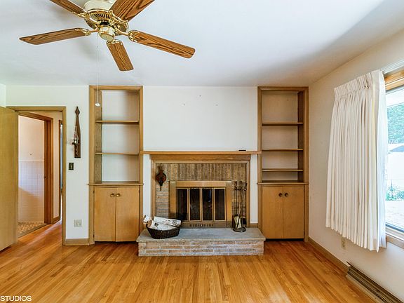 4th image of 1503 Marston Ave