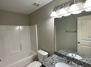 2901 Amberwood Ave #4, Bentonville, AR 72713