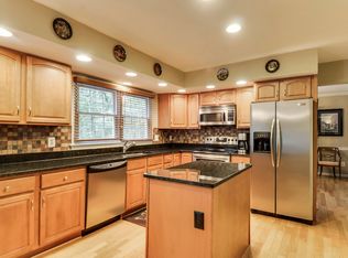 2 Carrollton Rd, Sterling, VA 20165