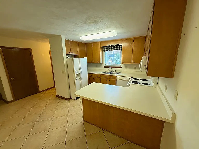3207 Shamrock St #33 — Photo 8