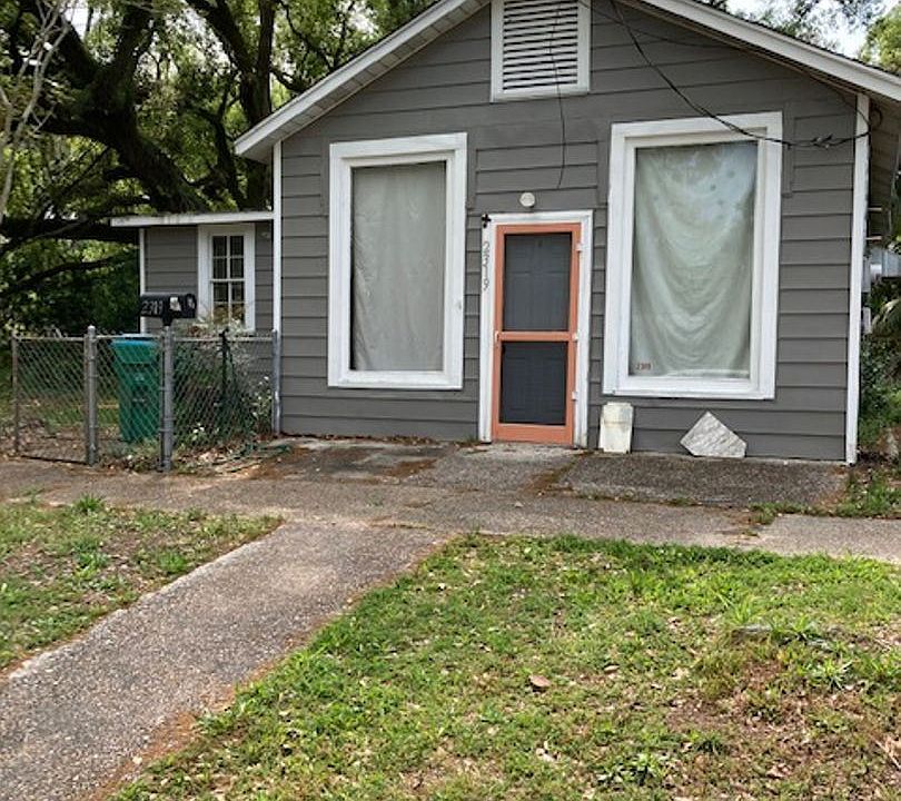1st image of 2319 20th Ave
