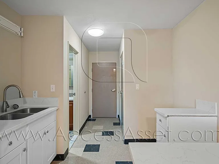636-164-032 108th — Photo 4