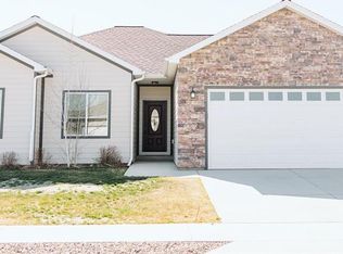 611 Pilot Knob Ave, Montrose, CO 81403