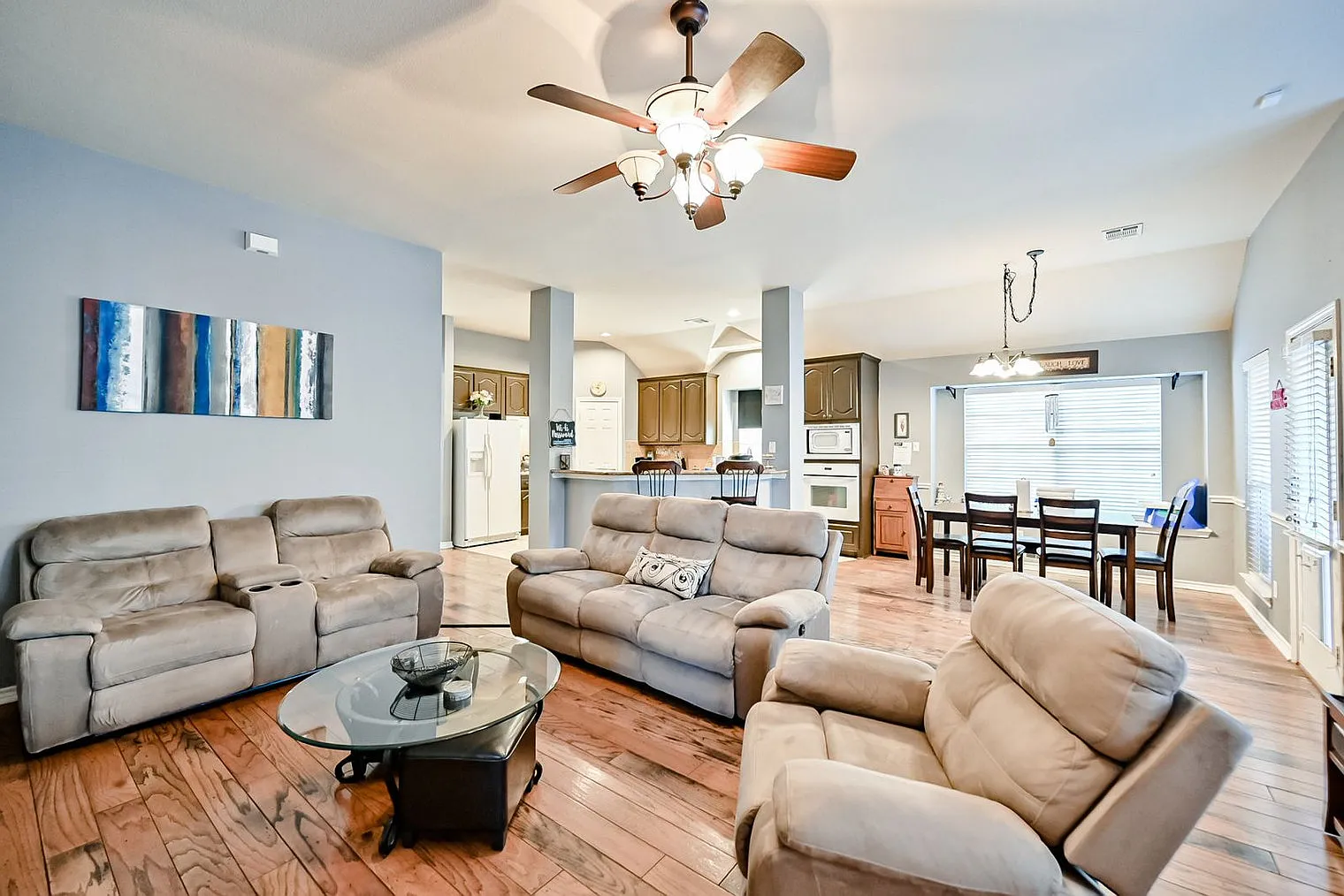 4 bed, 2.0 bath, 2325 sqft, $5,589 — Photo 1