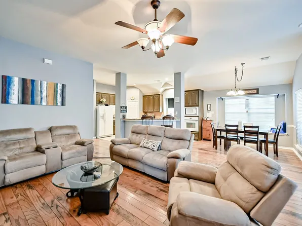 1705 Fairfax Dr #Id1301578p, Mansfield, TX 76063