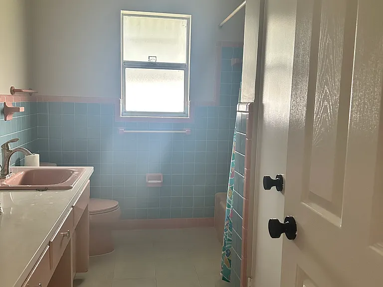 1449 Collins Rd — Photo 22