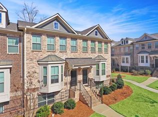 7880 Willoughby Ct, Alpharetta, GA 30005