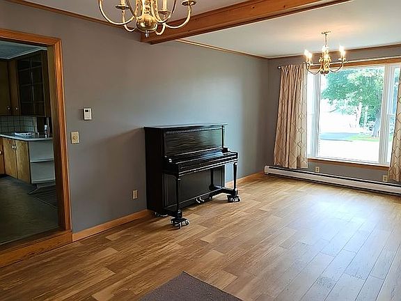 Bonus entry room