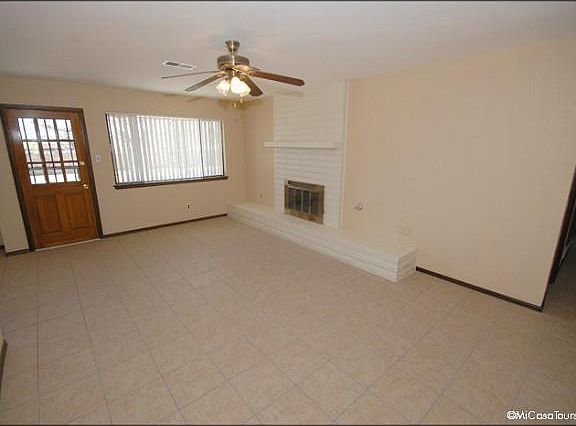 3rd image of 813 Nita Fay Dr