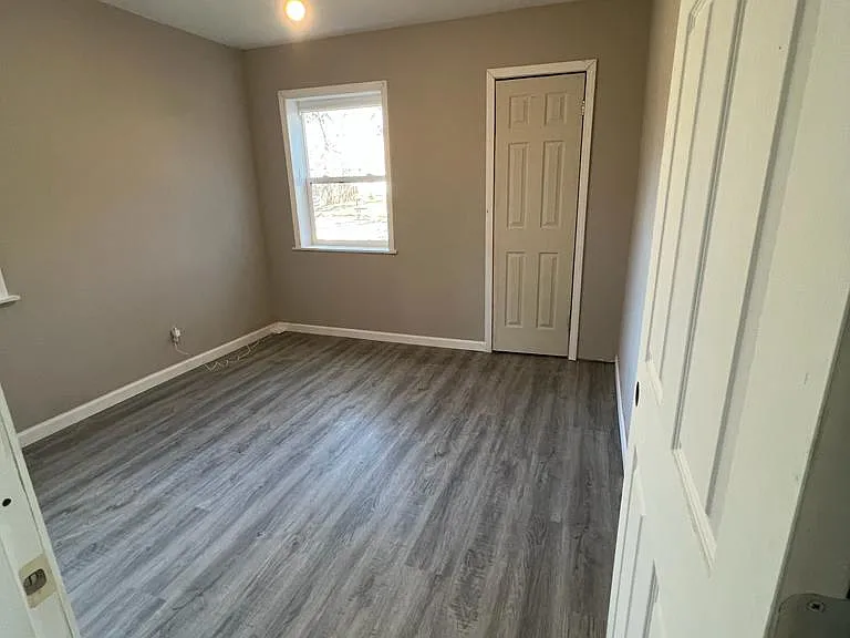 5755 Woodhall St — Photo 5
