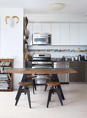 Rented by Brown Harris Stevens | media 32