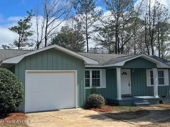1818 Cathy Cir, Alexander City, AL 35010