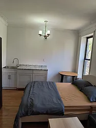 Rented by Dyer Estate Mgmt