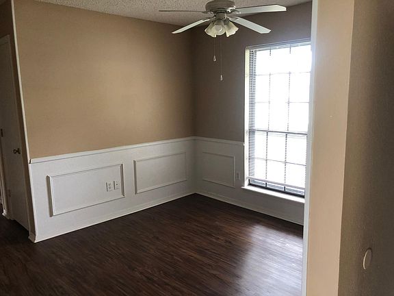 5th image of 16 Shady Brook Cir