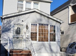 24-37 Gillmore St, Flushing, NY 11369