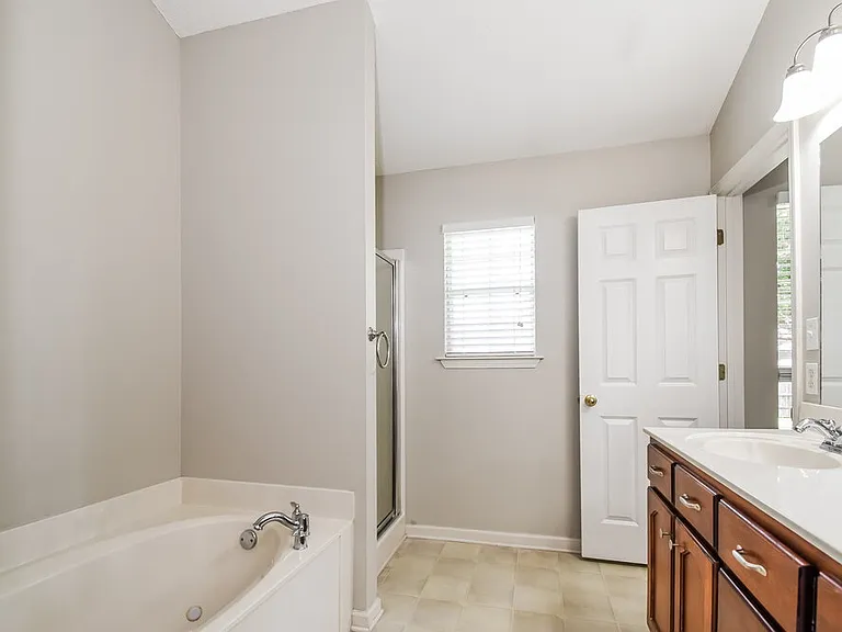8181 Martin Dr — Photo 13