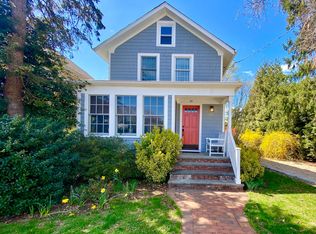 35 High St, Locust Valley, NY 11560