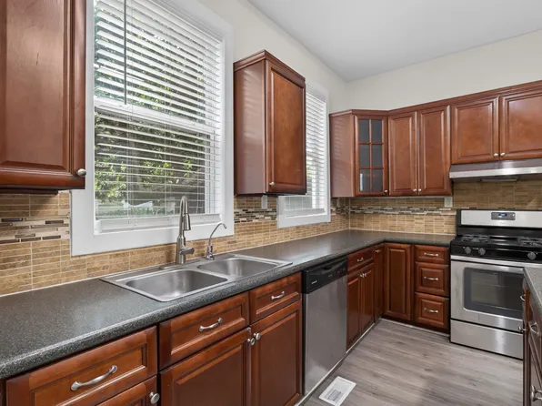 335 54th St, Newport News, VA 23607