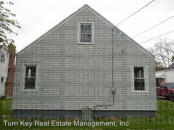 2nd image of 209 Niagara Ave