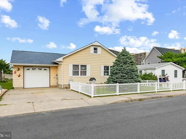 106 Channel Buoy Rd, Ocean City, MD 21842