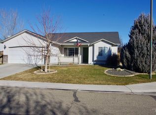 2624 S Bluegrass Dr, Nampa, ID 83686