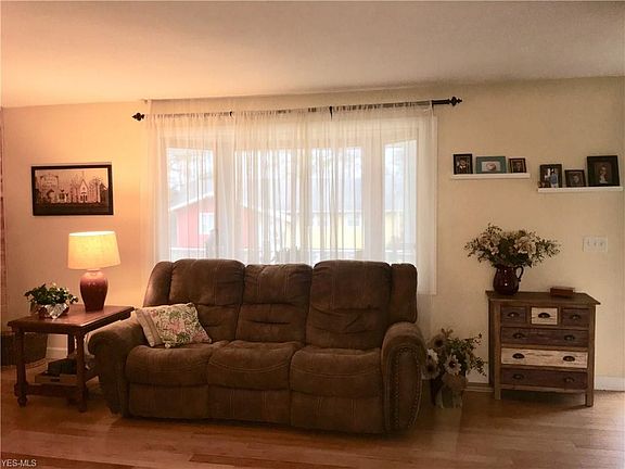 4th image of 2107 17th Ave