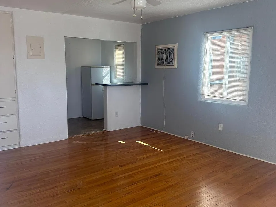 545 Cedar St SE #9