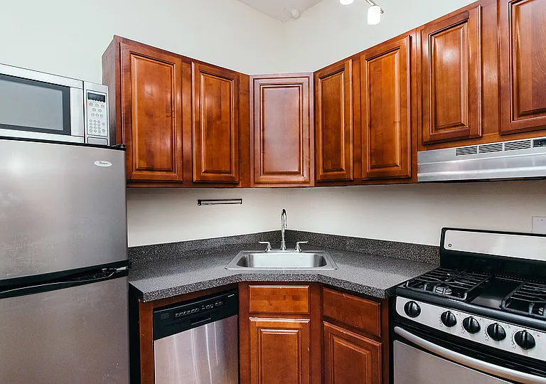 206 Scholes St #8 — Photo 27