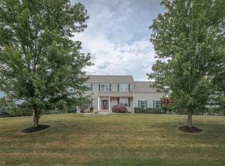 6 Veghte Pl, Franklin Park, NJ 08823