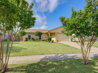 5540 Gates Dr, The Colony, TX 75056