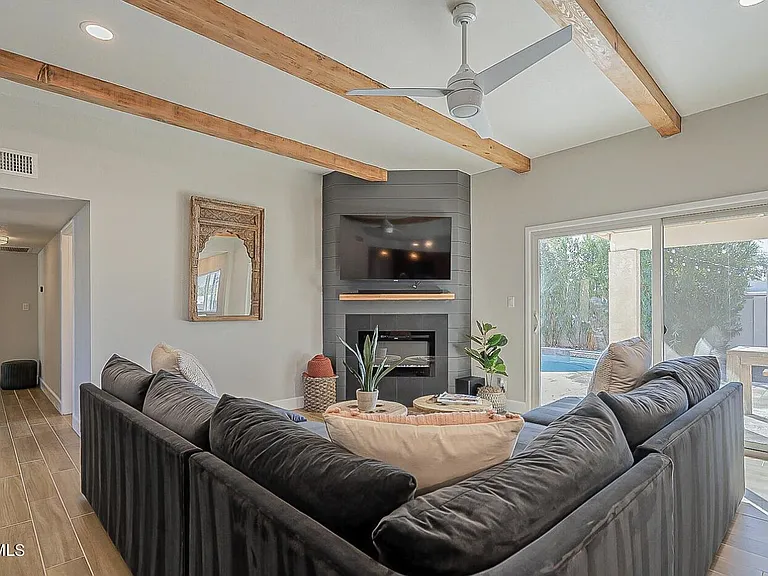 6601 E Thunderbird Rd — Photo 16