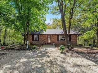 818 Green Ridge Dr, Catawissa, MO 63015