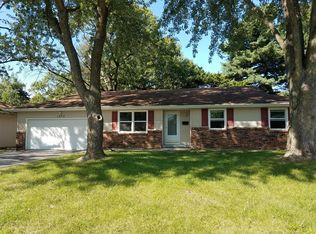 1253 S Plaza Ave, Springfield, MO 65804